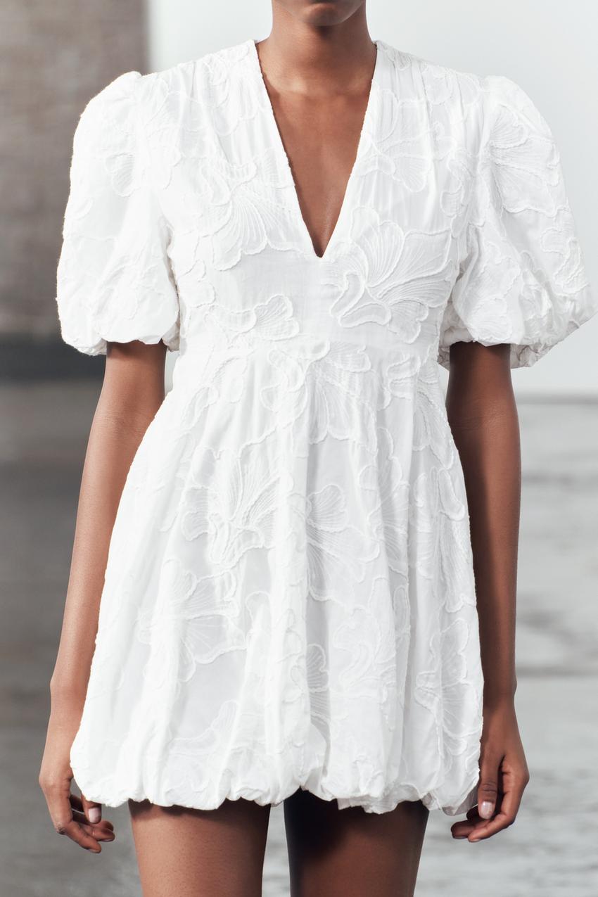 Ava Dress: Effortless Elegance for Every Occasion