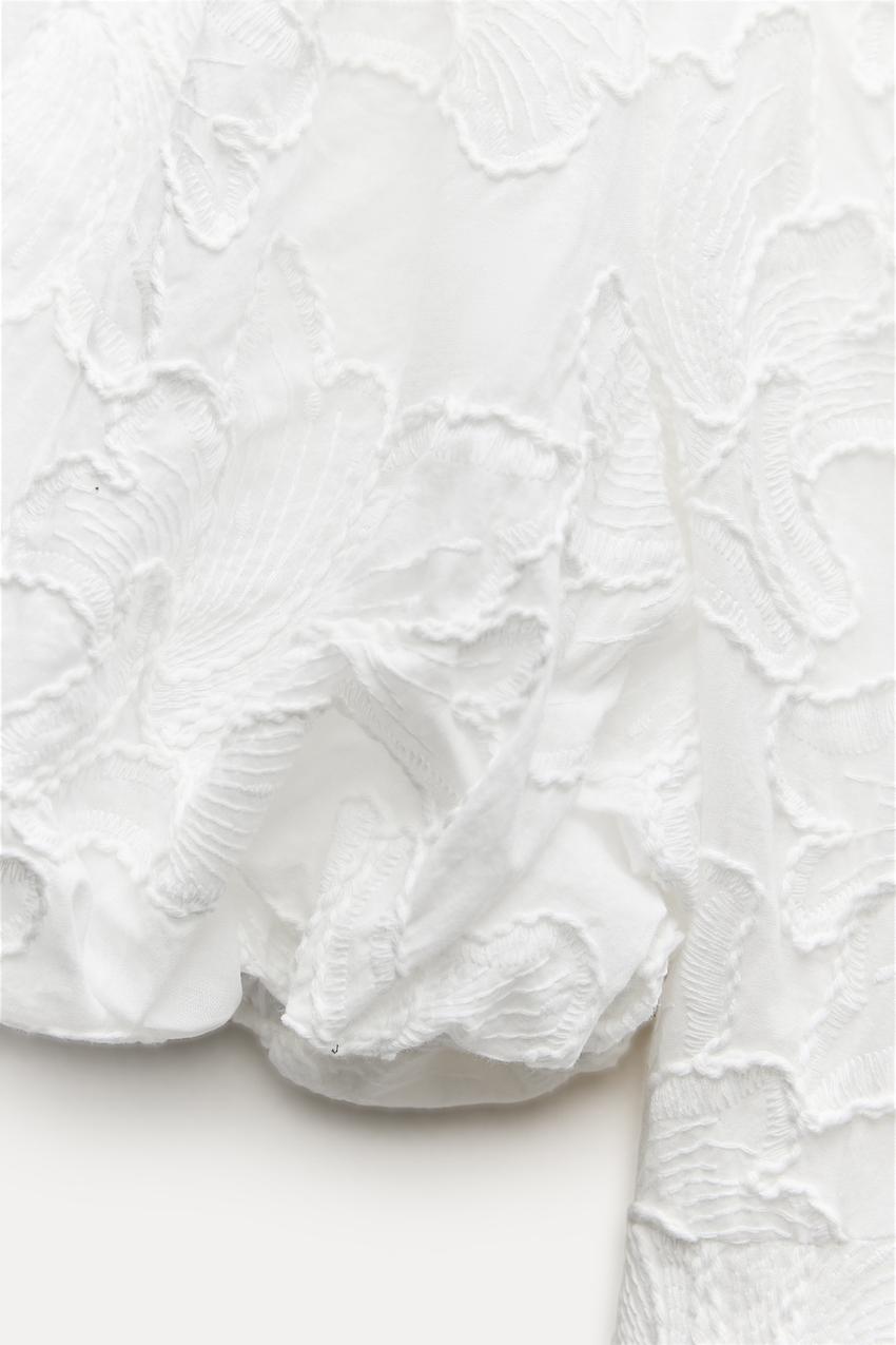 Ava Dress: Effortless Elegance for Every Occasion