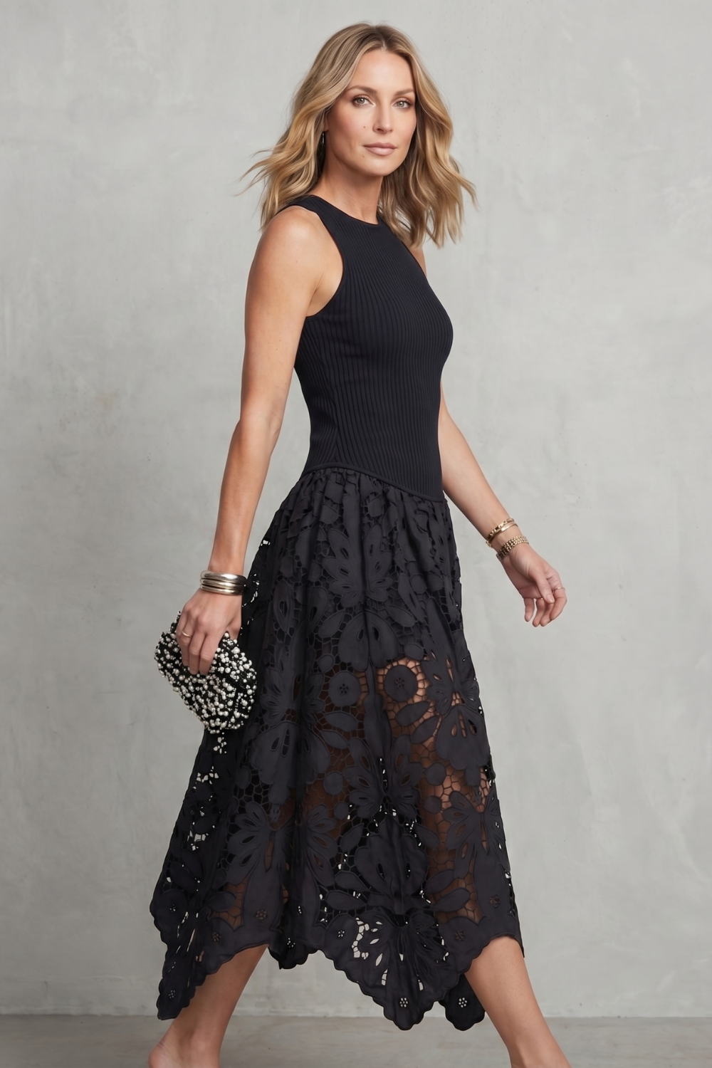 Atalisse – Lace contrast elegance – Midi dress