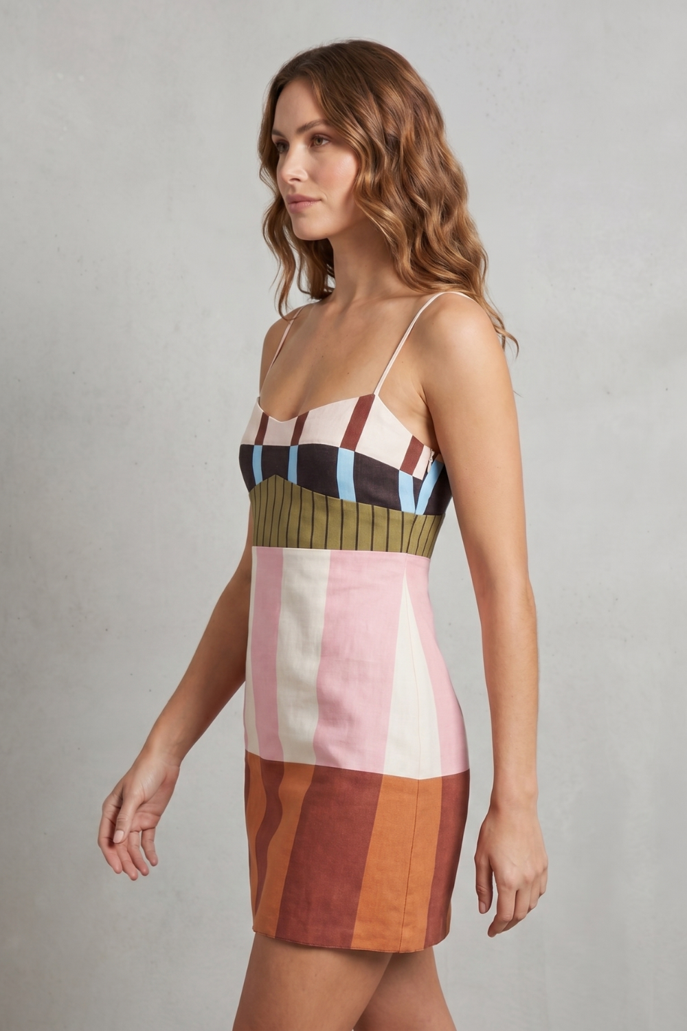Calissia – Geometric colour-block charm – Mini dress