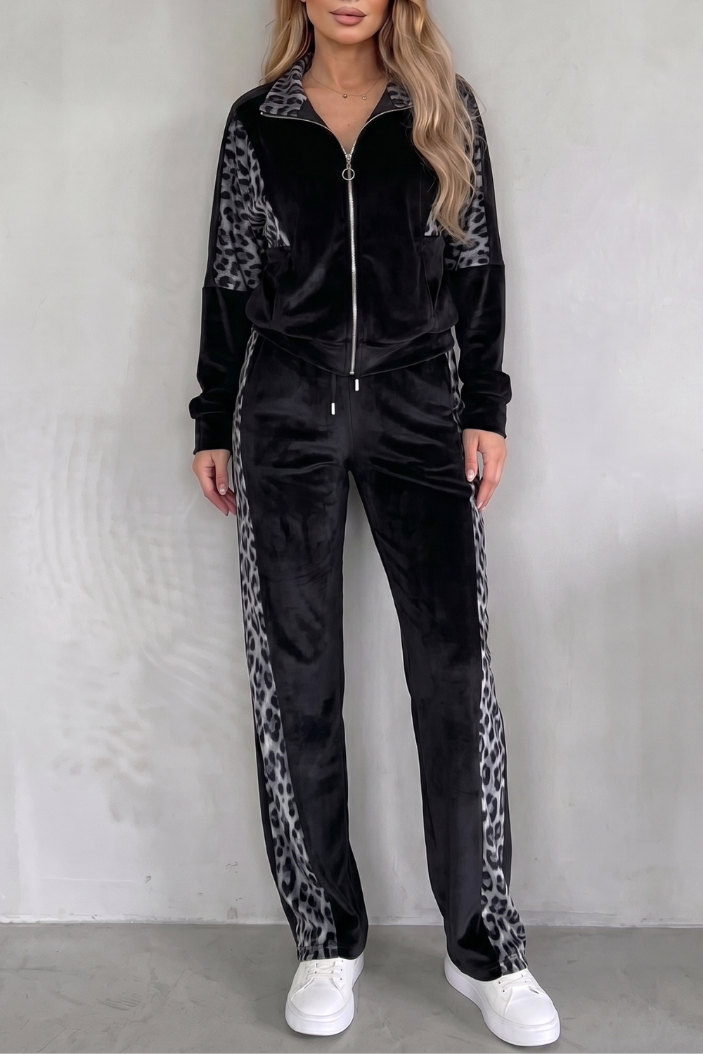 Noirelle – Leopard contrast athleisure – Three-piece set