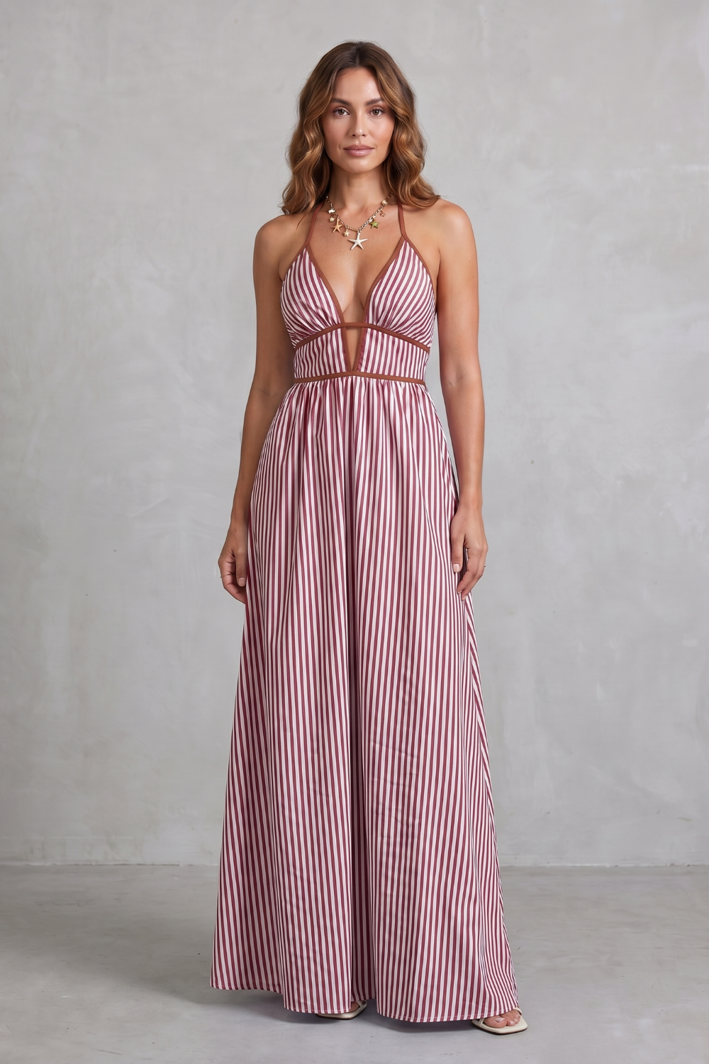 Serelisse – Striped backless silhouette – Maxi dress