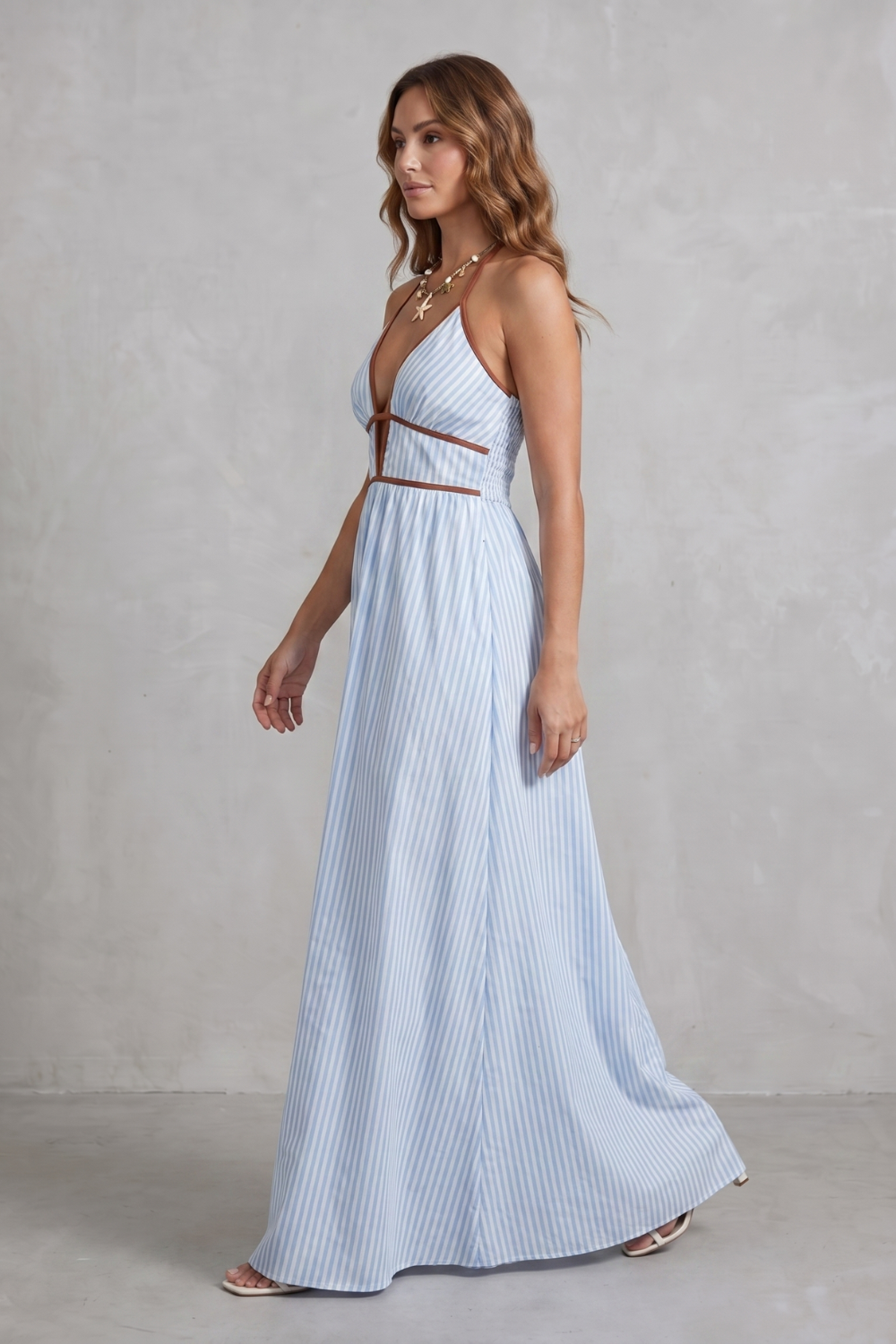 Serelisse – Striped backless silhouette – Maxi dress