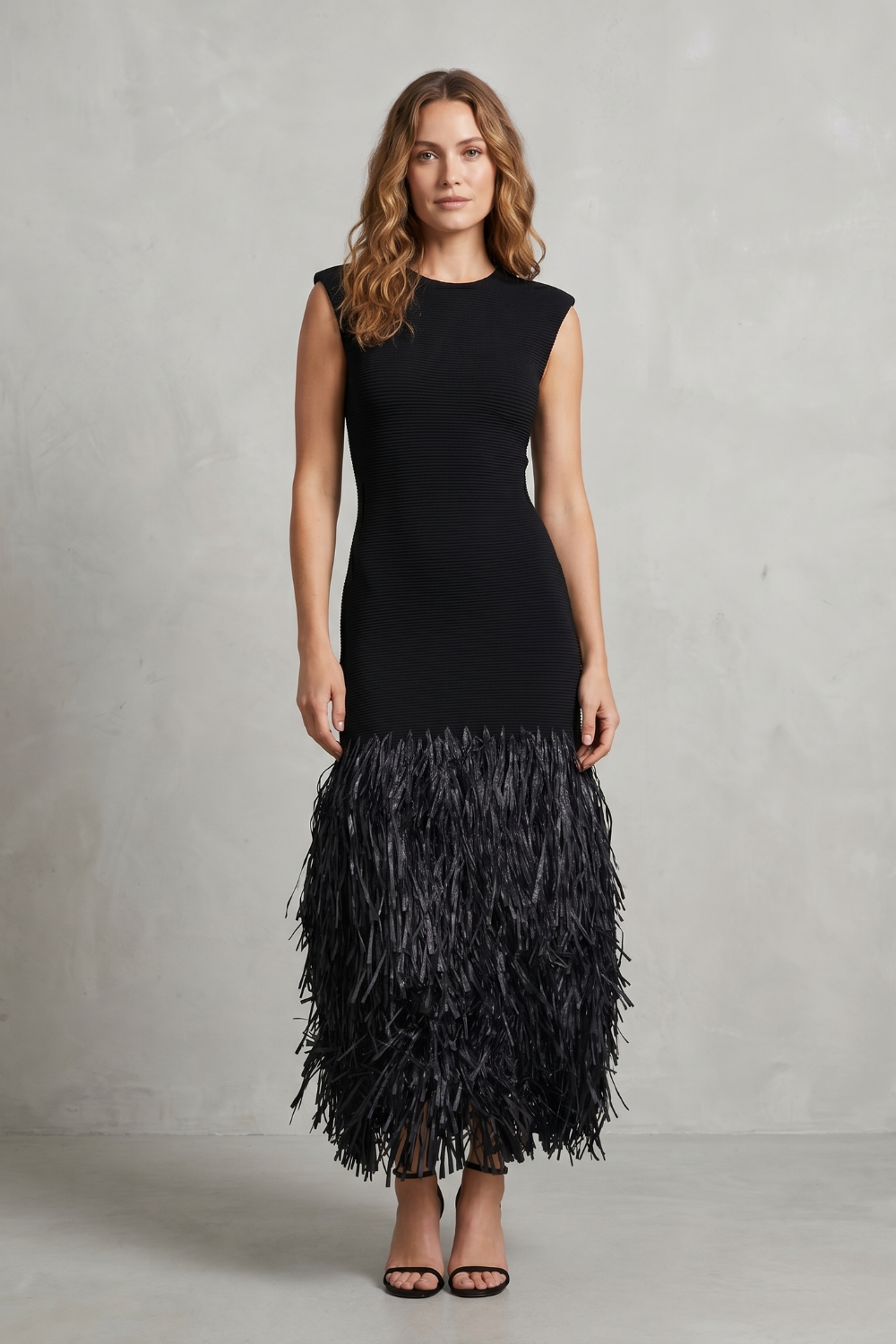 Veloura – Raffia fringe elegance – Midi dress