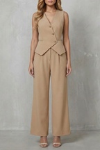 Sleeveless Tailored Chic Commuter Style